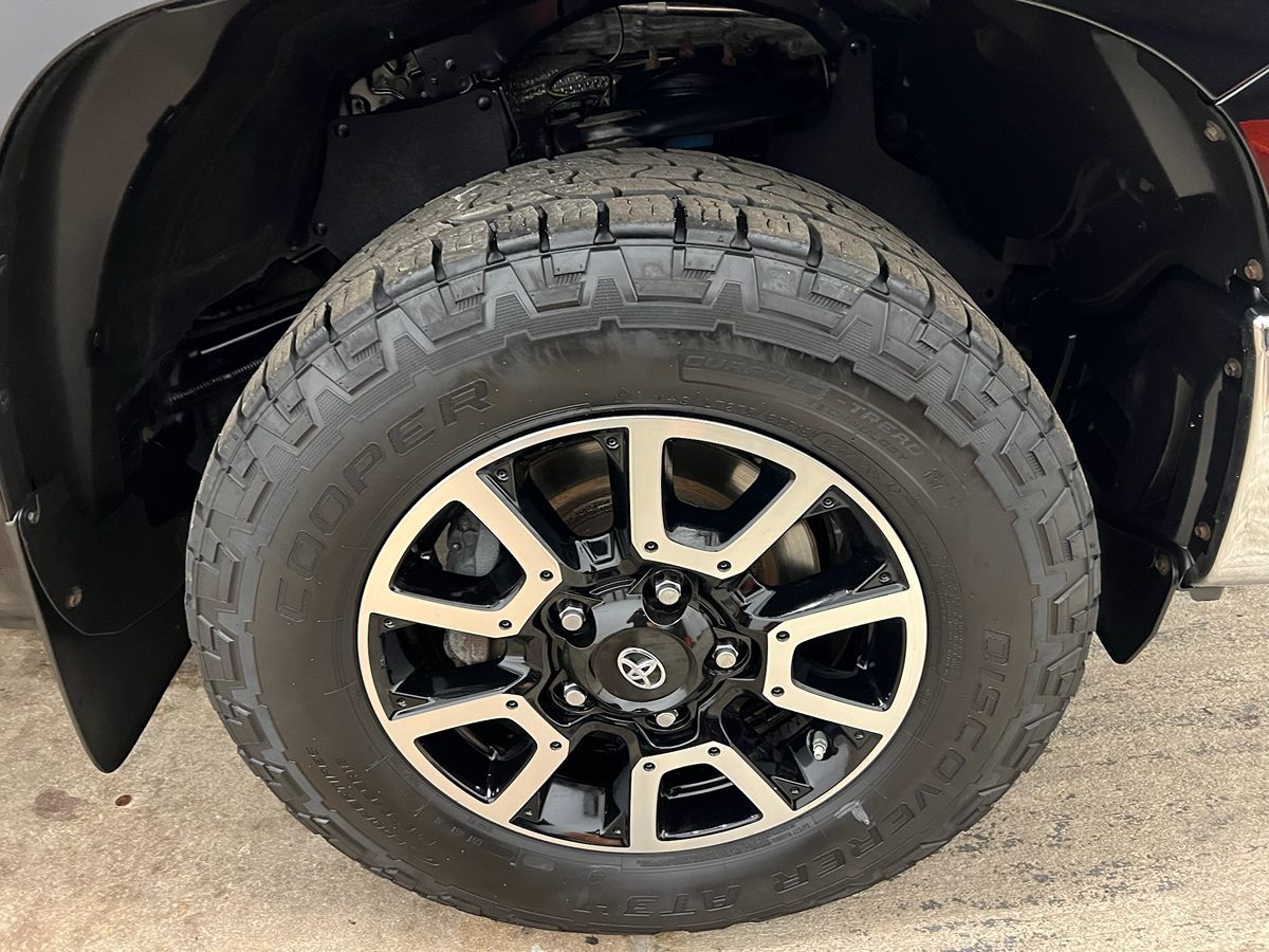2021 Toyota Tundra TRD Pro CrewMax photo 18