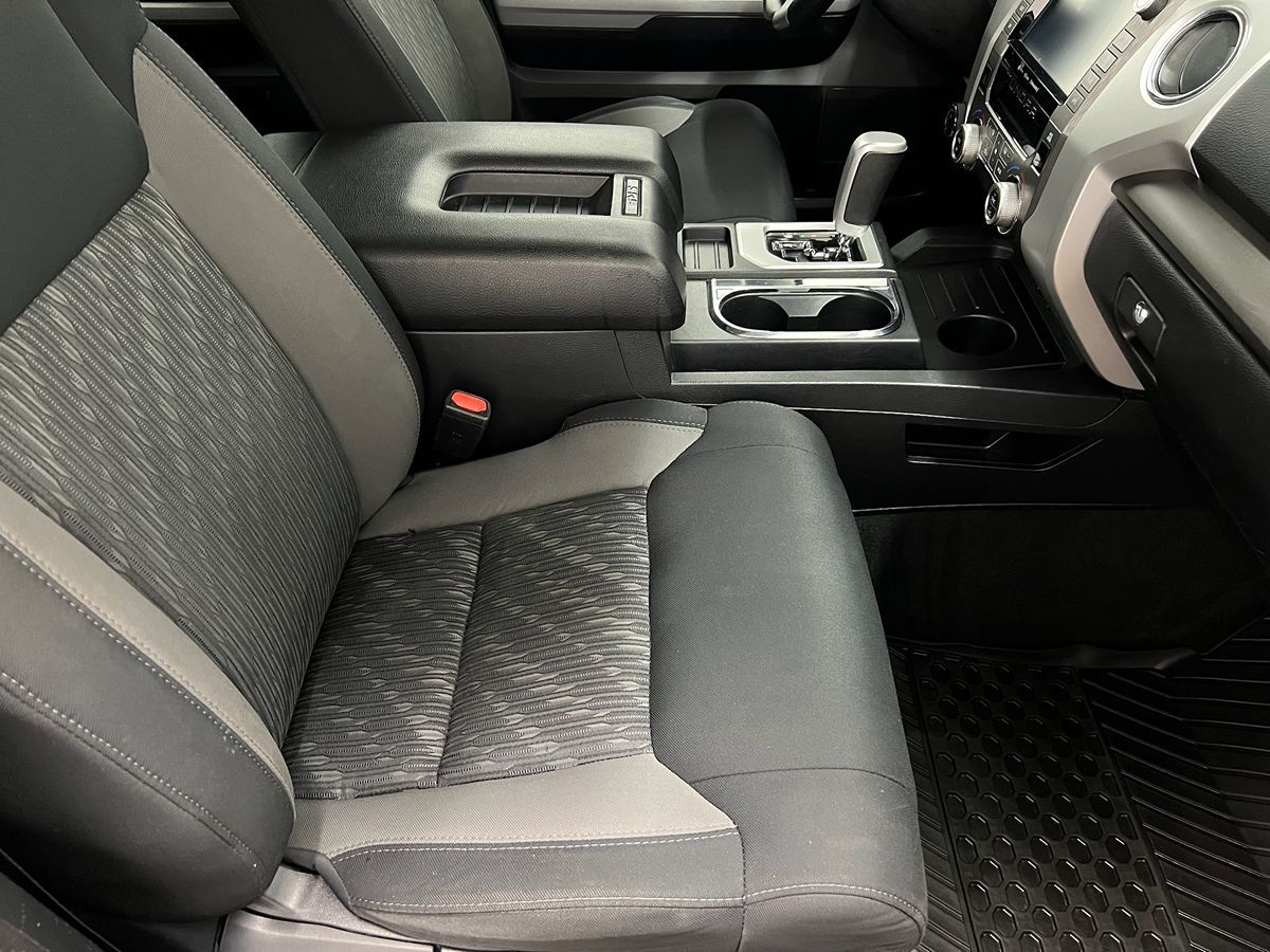 2021 Toyota Tundra TRD Pro CrewMax photo 3