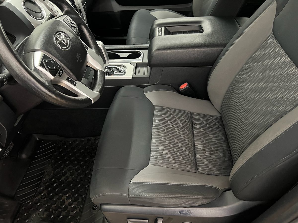2021 Toyota Tundra TRD Pro CrewMax photo 5