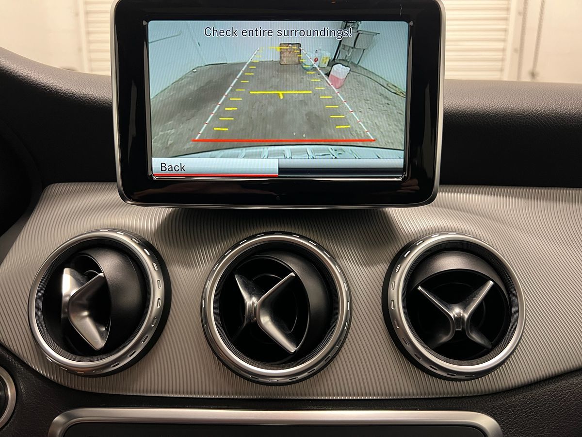 2015 Mercedes Benz GLA 4MATIC 250 photo 11