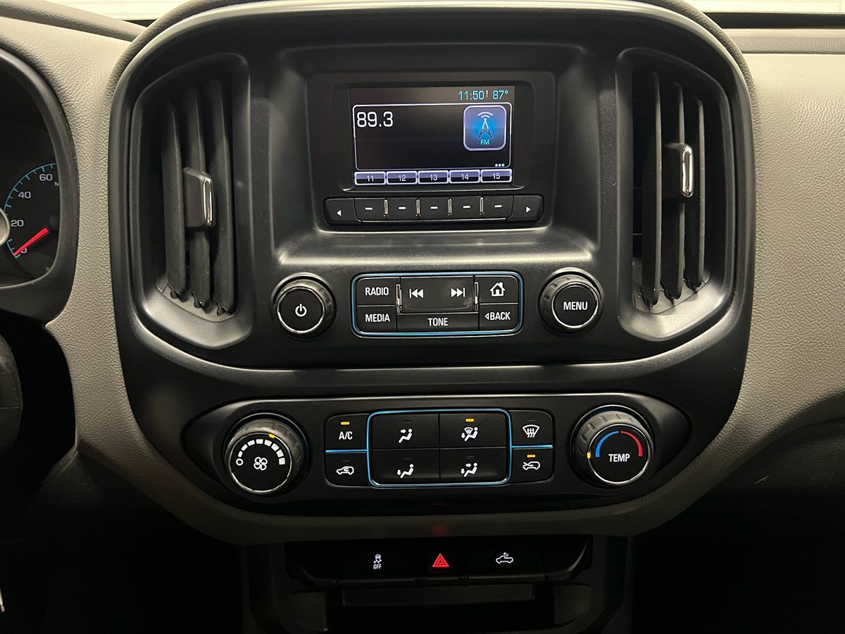 2015 Chevrolet Colorado Base photo 9