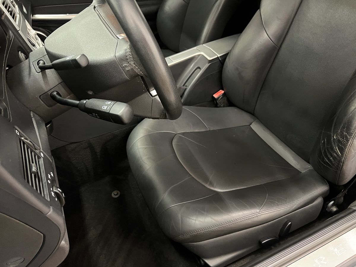 2005 Chrysler Crossfire Limited photo 3