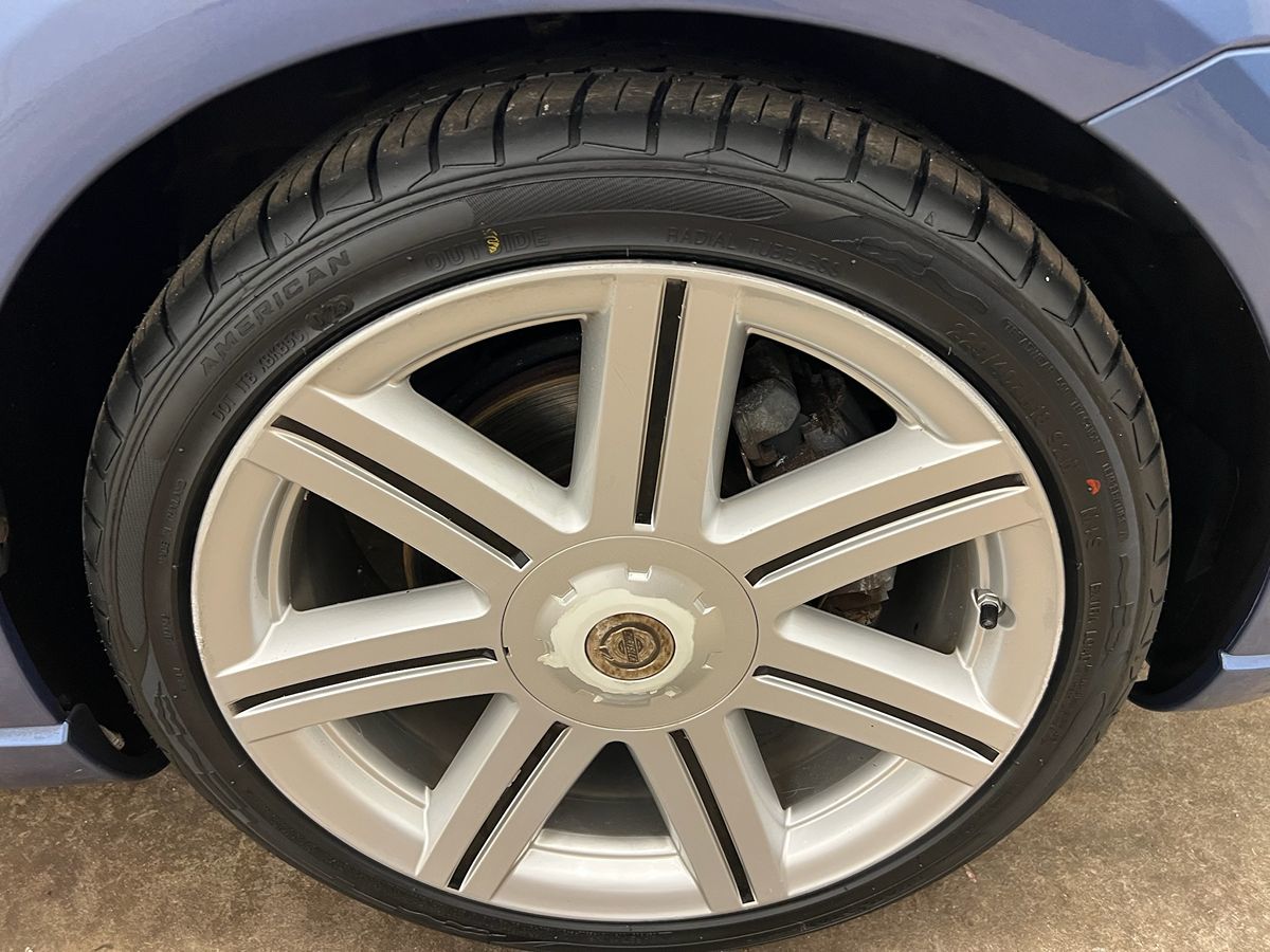 2005 Chrysler Crossfire Limited photo 4