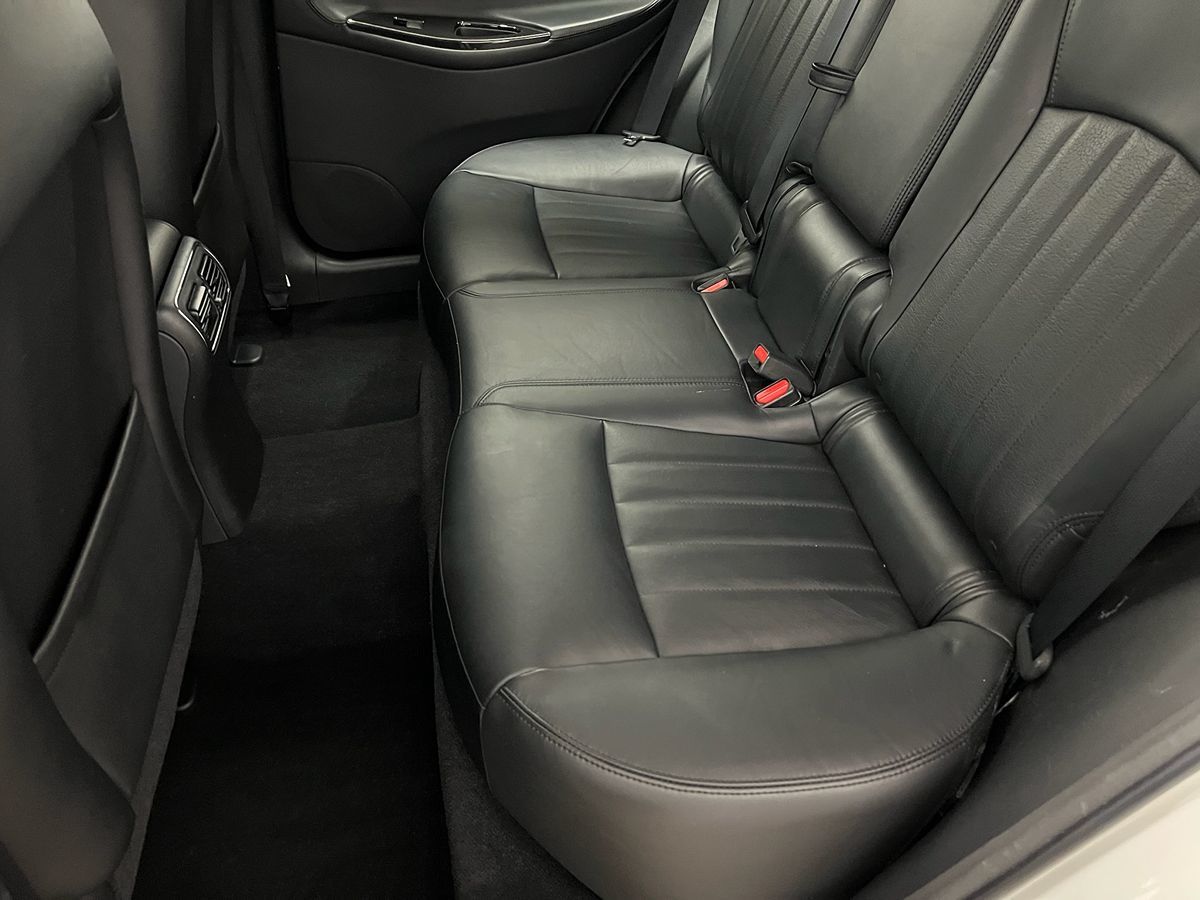 2016 Infiniti QX50 Premium photo 11