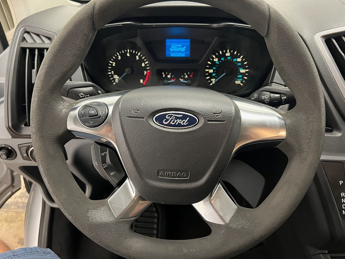 2016 Ford Transit XLT photo 2