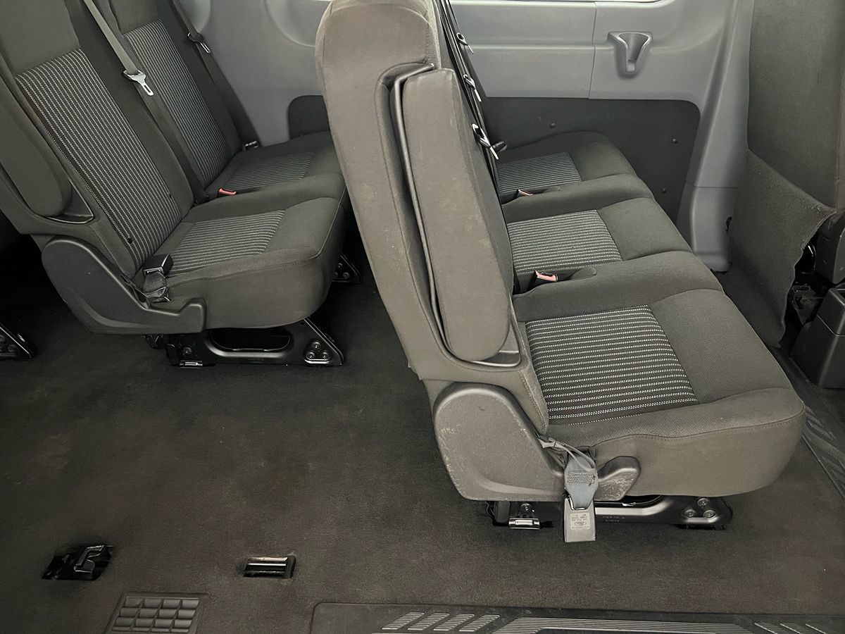 2016 Ford Transit XLT photo 4