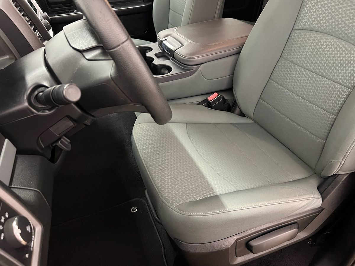 2014 Ram 1500 Express photo 10