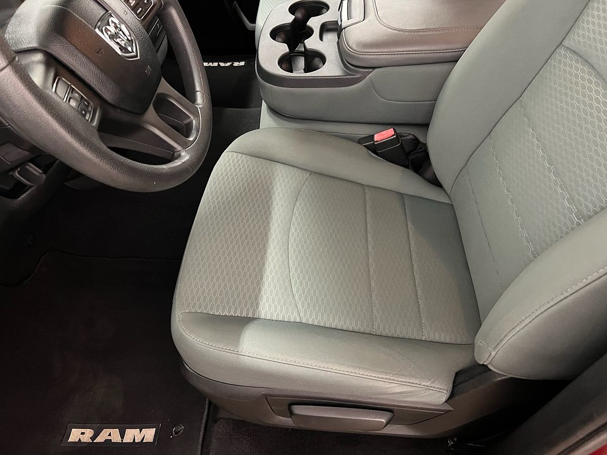 2014 Ram 1500 Express photo 3