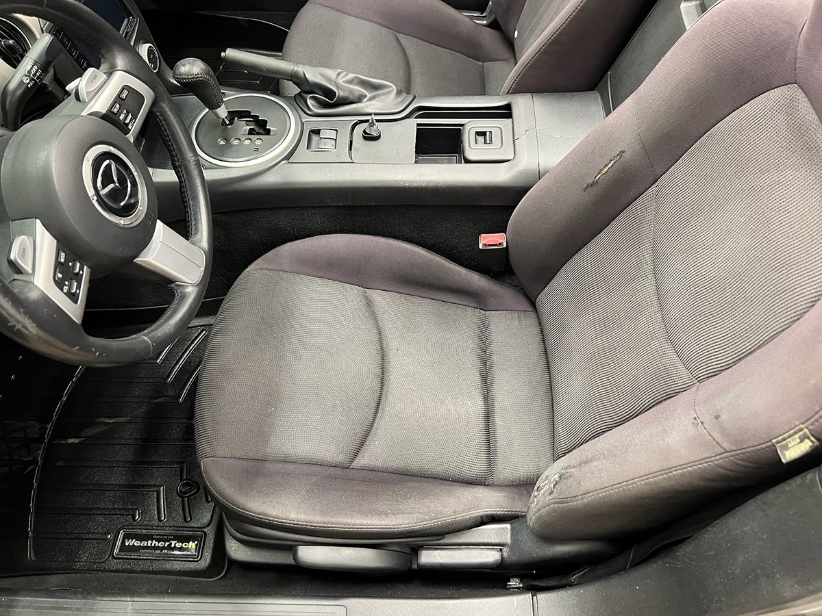 2009 Mazda MX-5 Miata Miata Touring photo 3