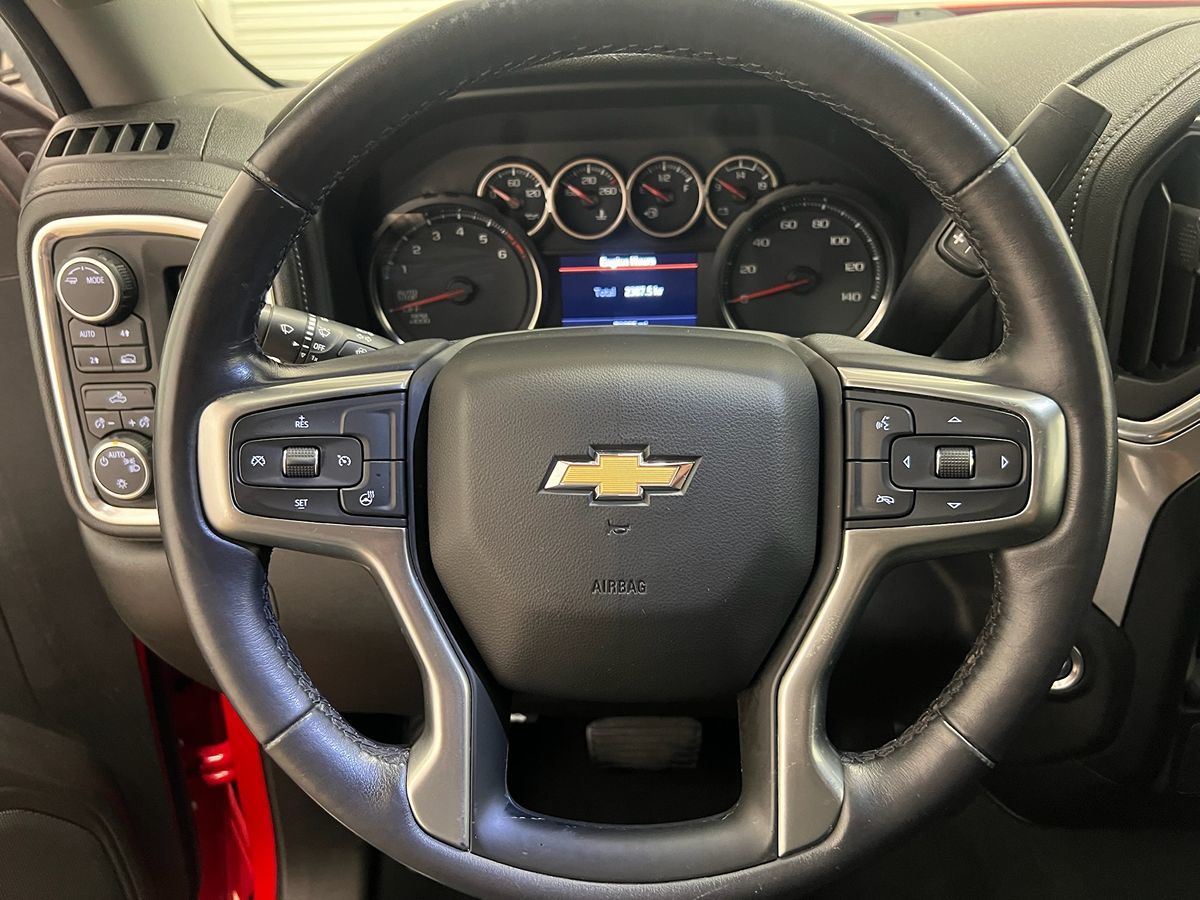 2021 Chevrolet Silverado 1500 LT photo 12
