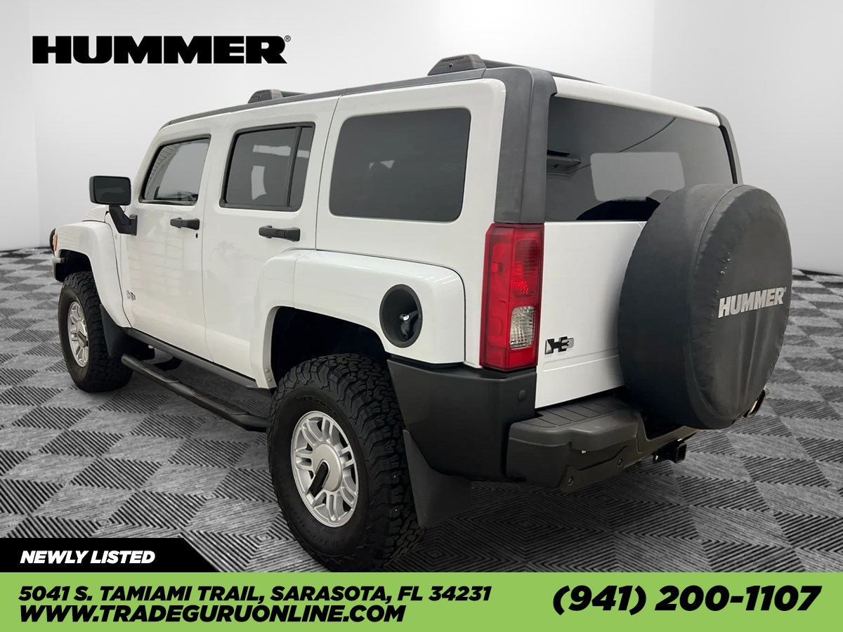 2009 Hummer H3 Adventure photo 2