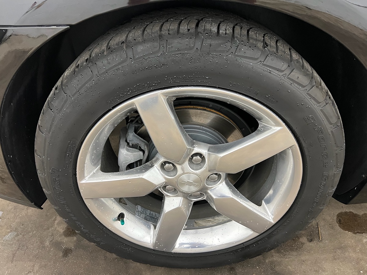 2014 Chevrolet Camaro photo 2