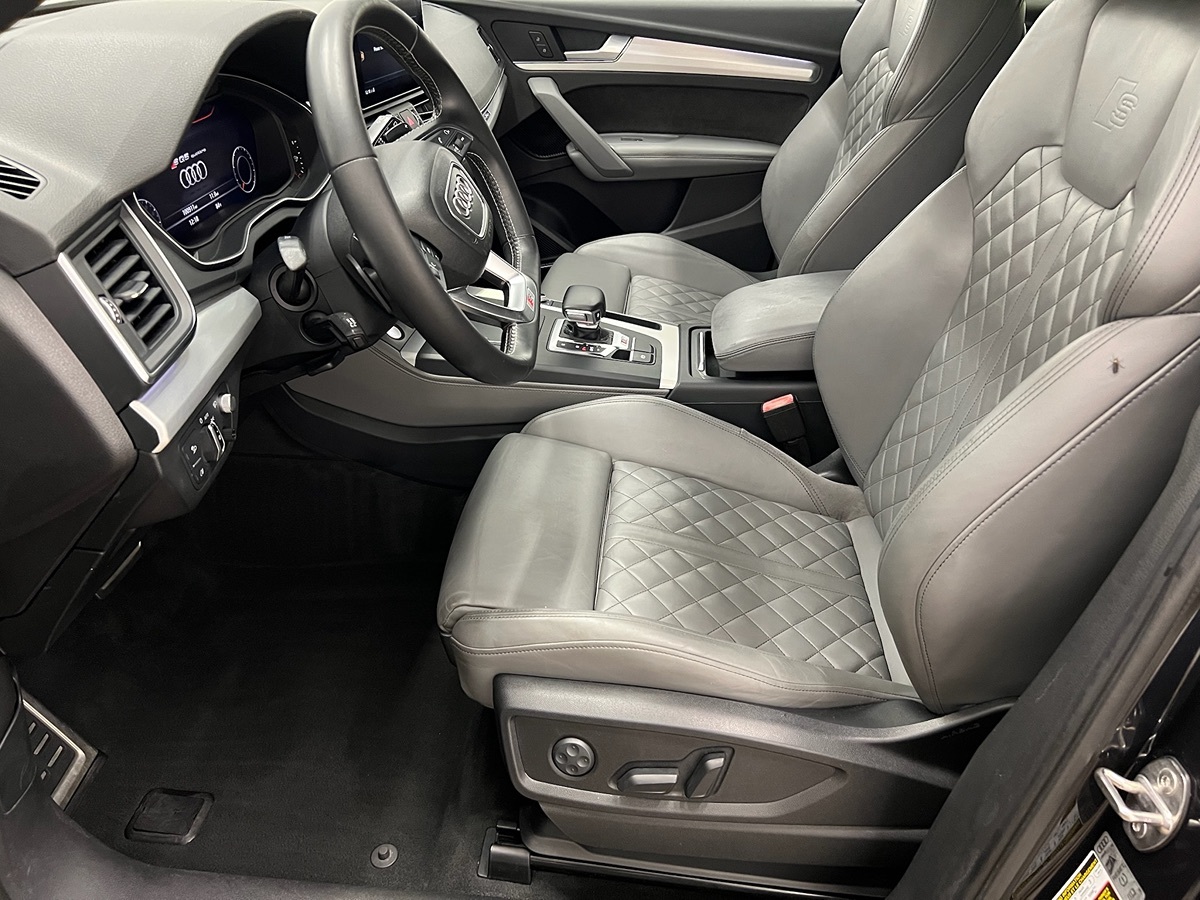 Photo 10 of this Audi SQ5