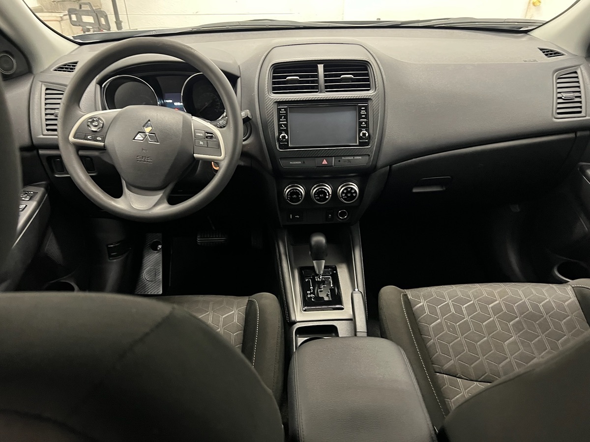 Photo 13 of this Mitsubishi Outlander Sport