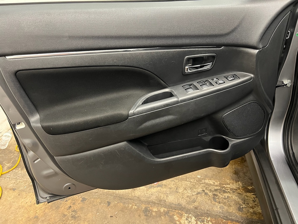 Photo 15 of this Mitsubishi Outlander Sport