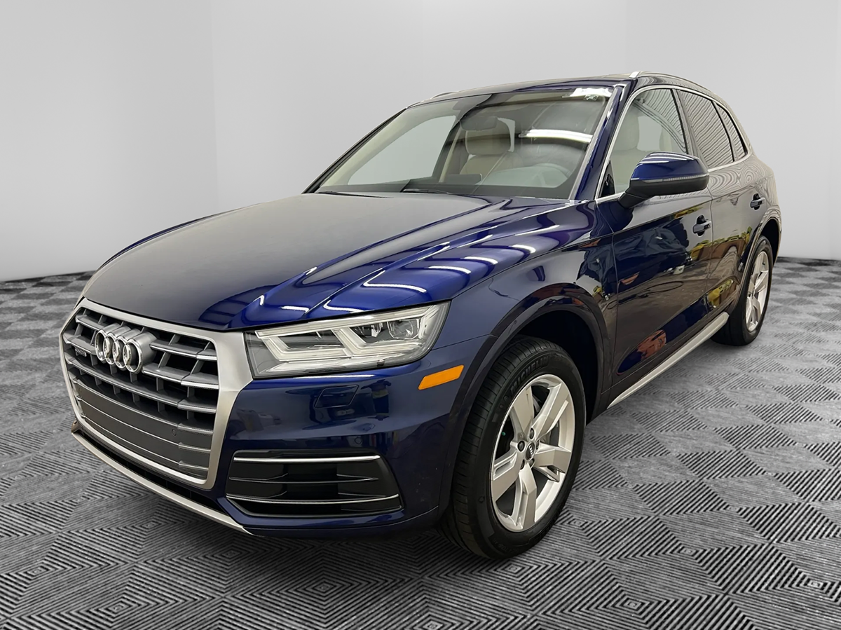 Photo 3 of this Audi Q5