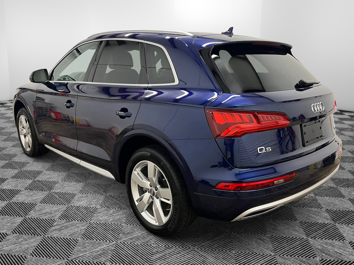 Photo 5 of this Audi Q5
