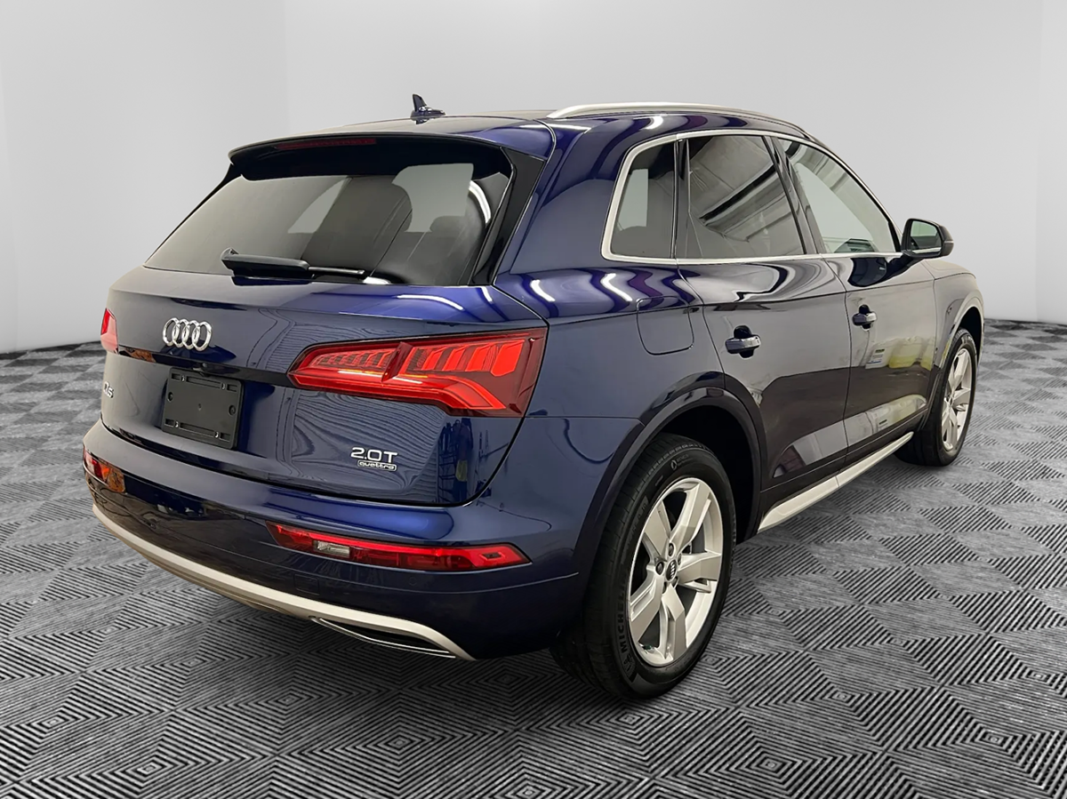 Photo 6 of this Audi Q5