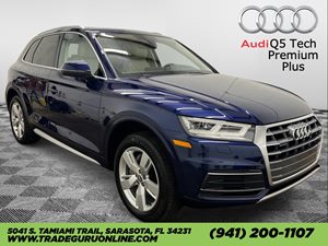 View 2018 Audi Q5