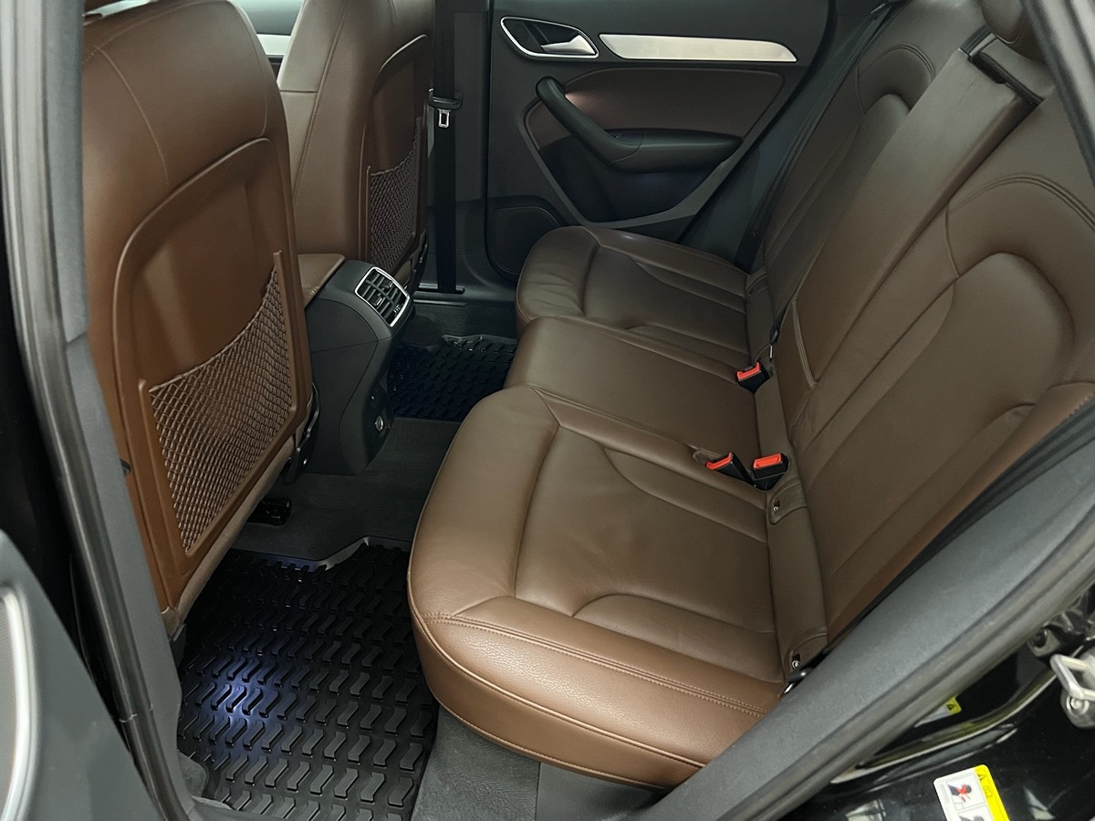 Photo 9 of this Audi Q3