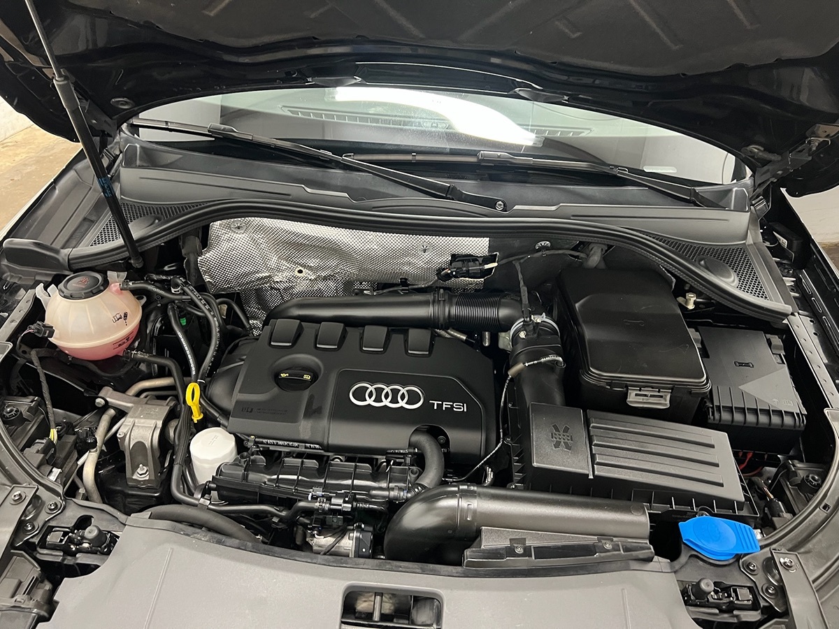 Photo 11 of this Audi Q3