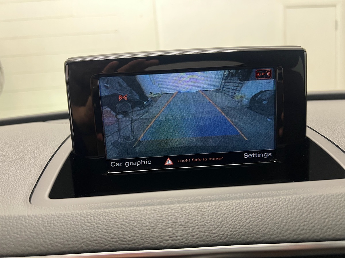 Photo 15 of this Audi Q3