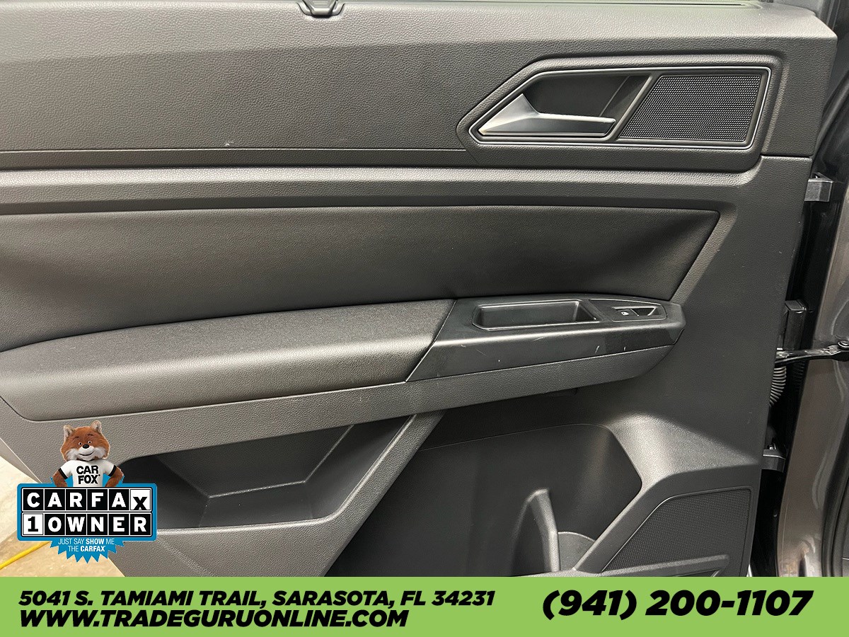Photo 12 of this Volkswagen Atlas