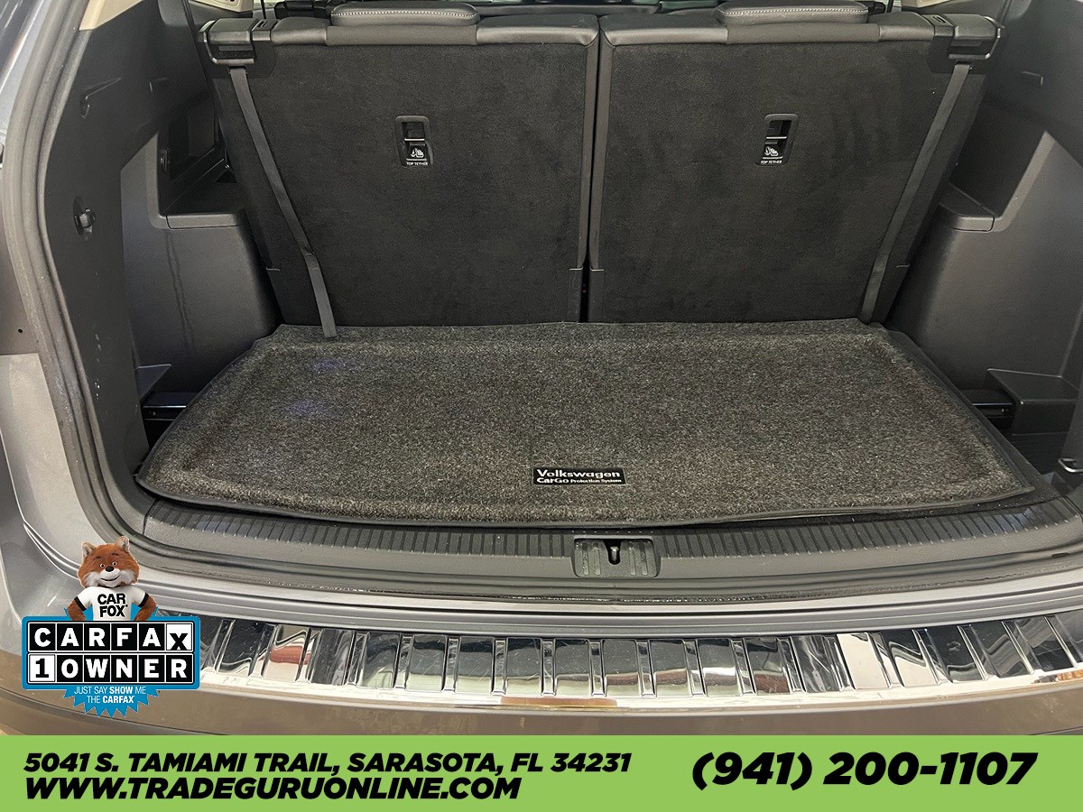 Photo 10 of this Volkswagen Atlas