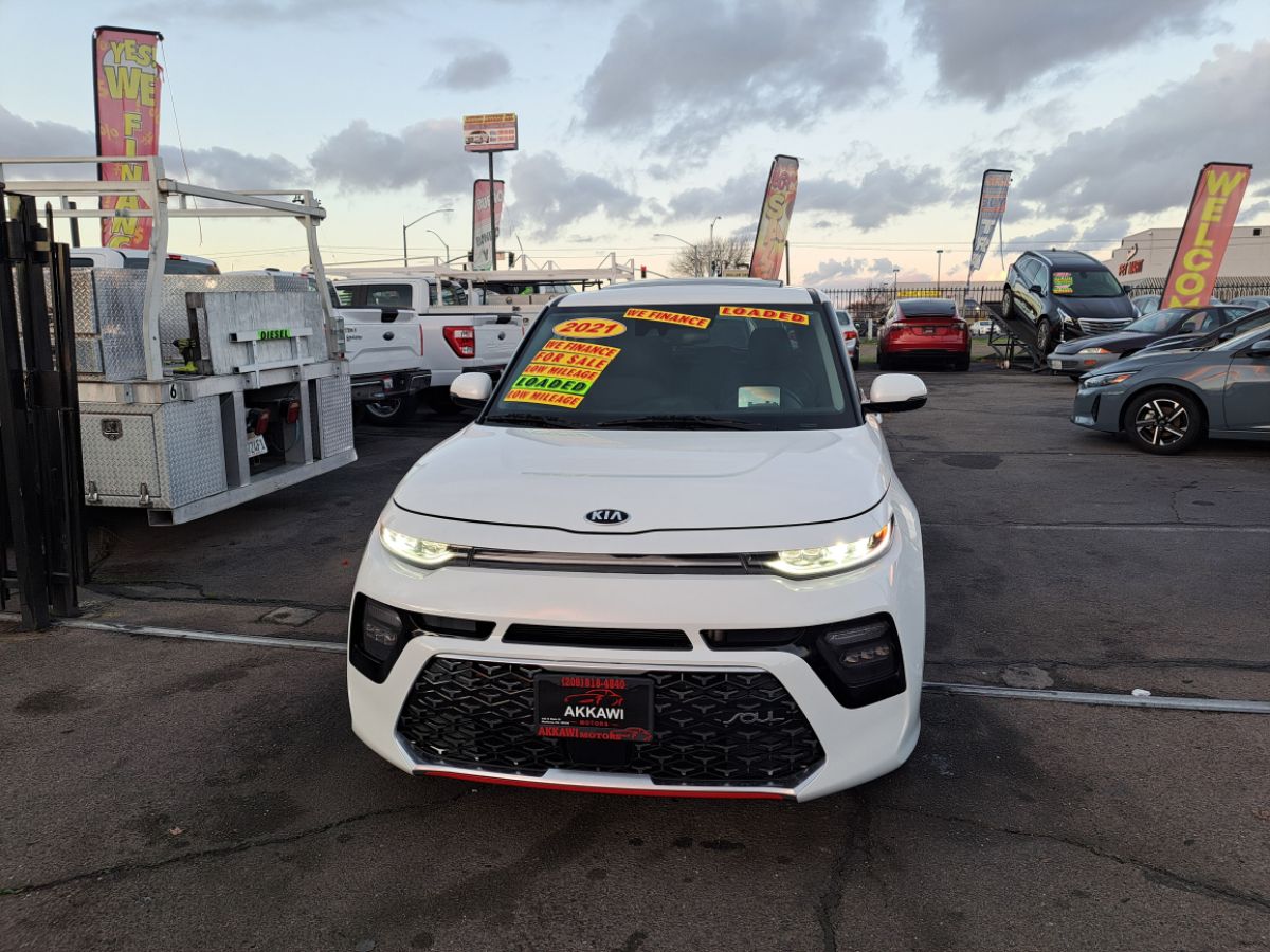 2021 Kia Soul Turbo - Photo 2