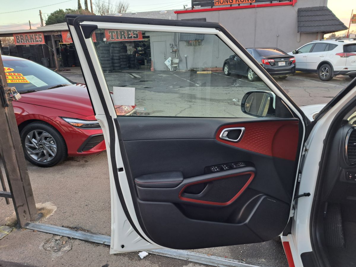 2021 Kia Soul Turbo - Photo 4