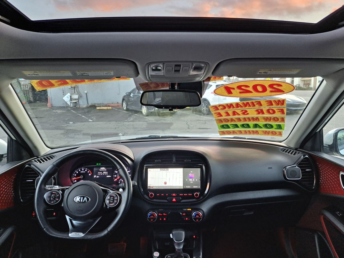 2021 Kia Soul Turbo - Photo 17