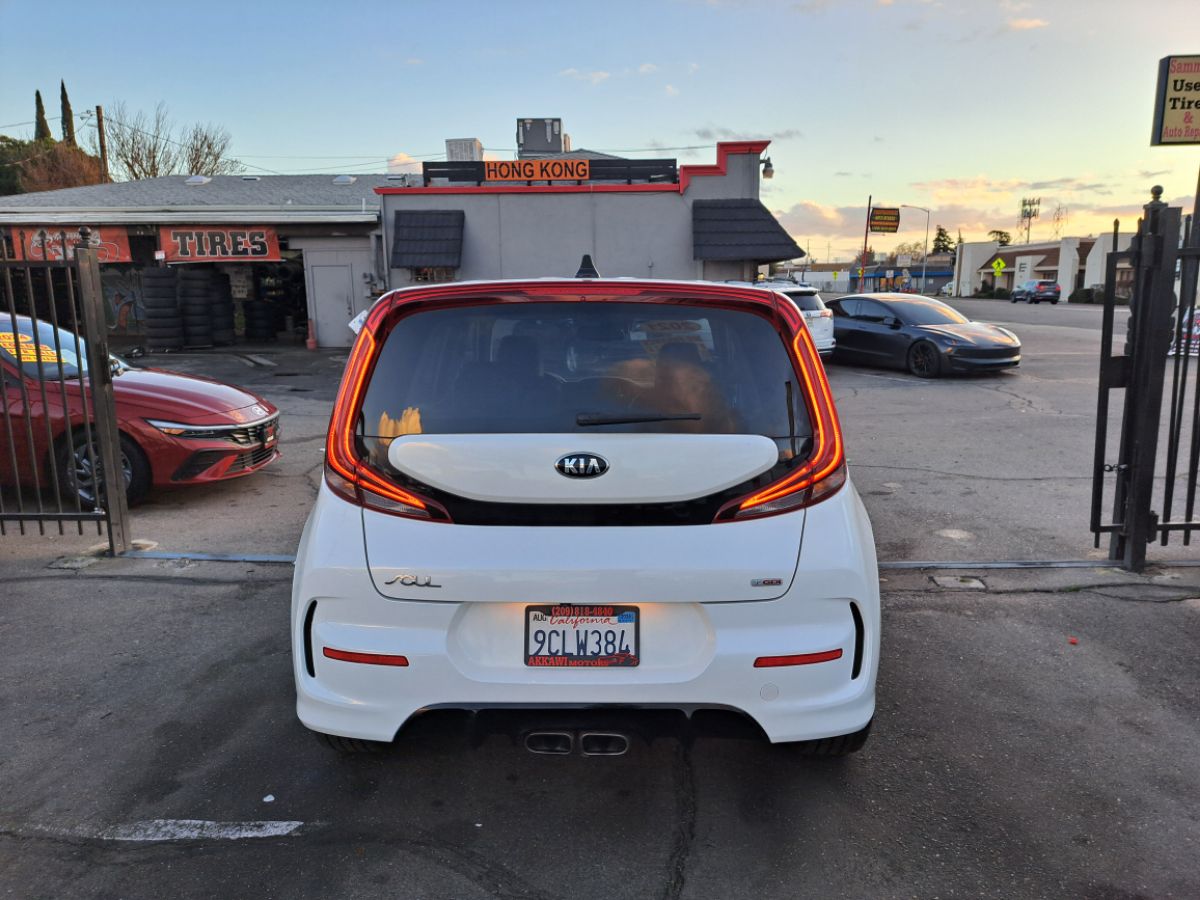 2021 Kia Soul Turbo - Photo 24