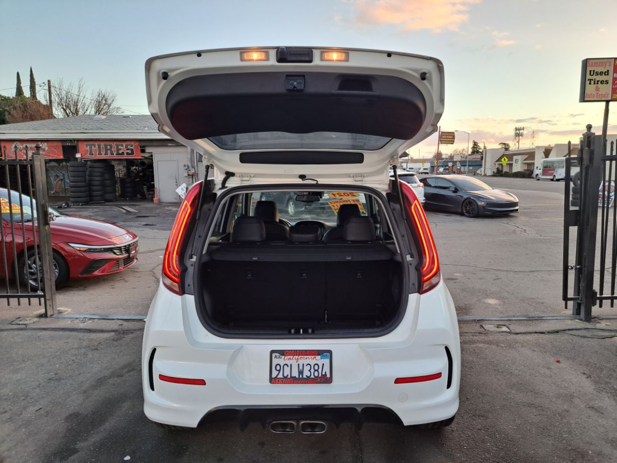 2021 Kia Soul Turbo - Photo 25