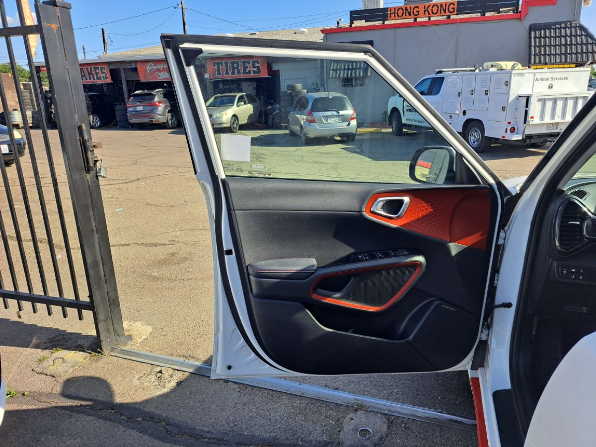 2021 Kia Soul Turbo - Photo 4