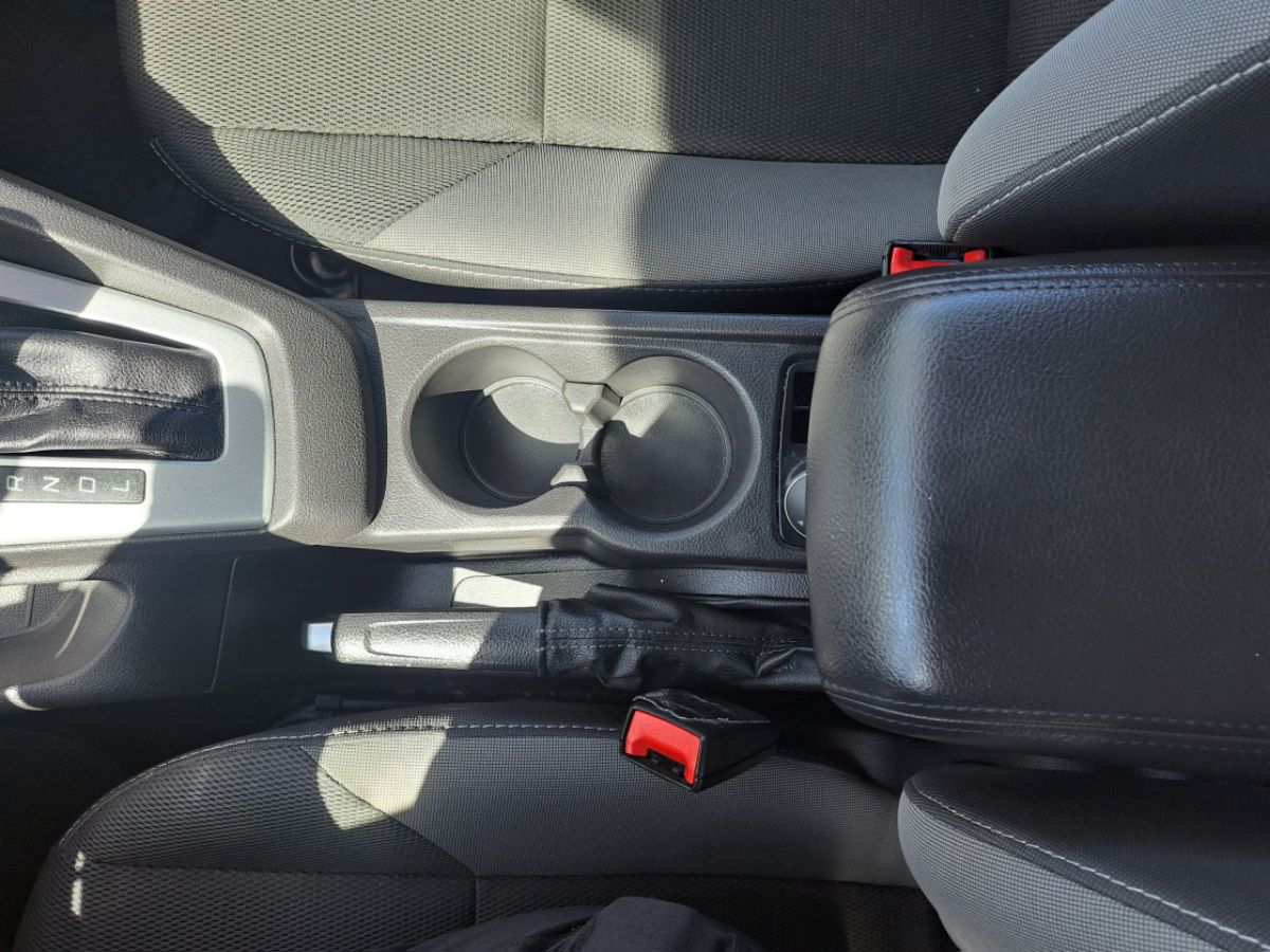 2014 Ford Focus SE - Photo 9