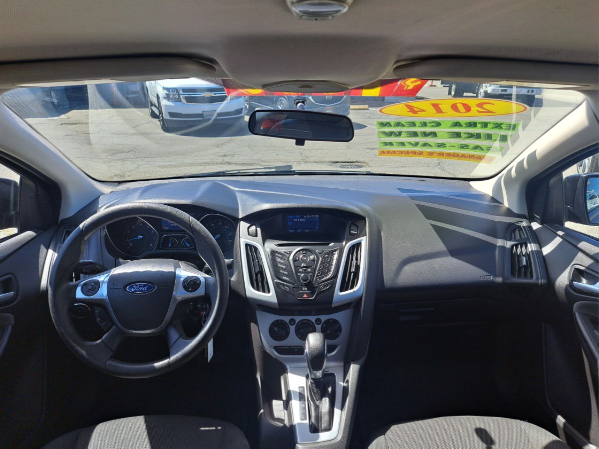 2014 Ford Focus SE - Photo 13