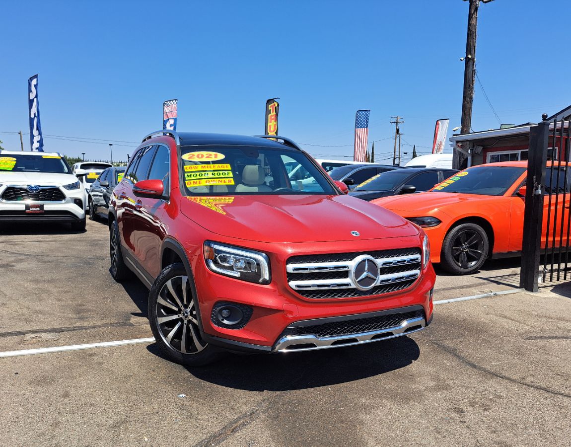 Mercedes-Benz GLB 250 photo 2