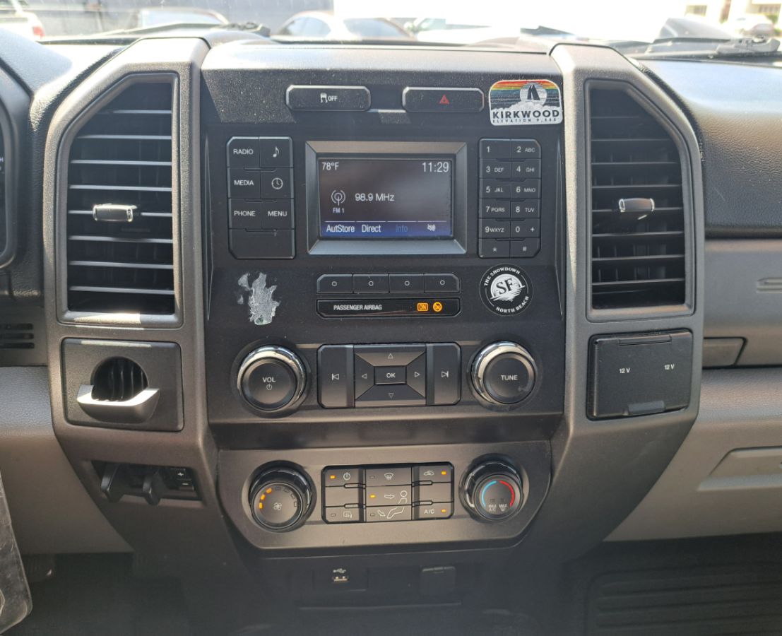 2019 Ford F-350 Super Duty Chassis Cab XL - Photo 9