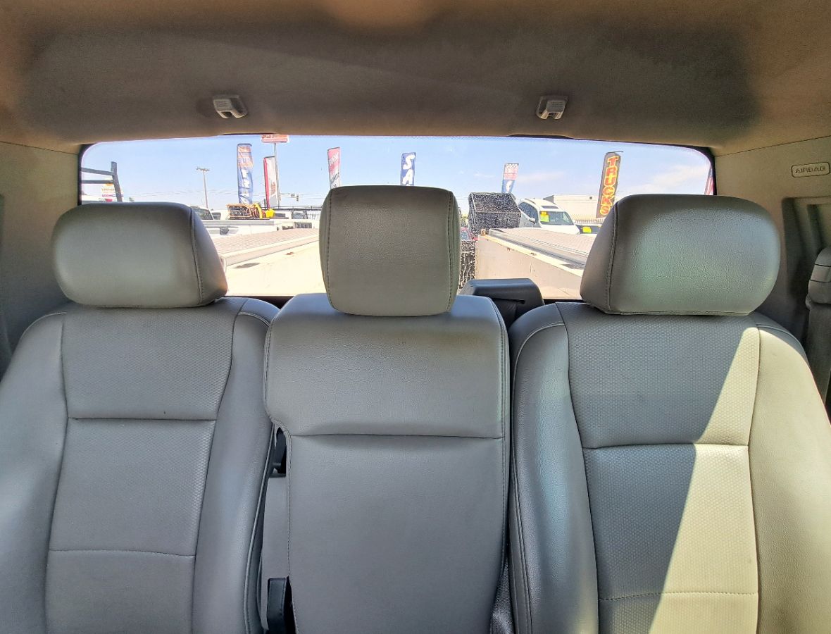 2019 Ford F-350 Super Duty Chassis Cab XL - Photo 11