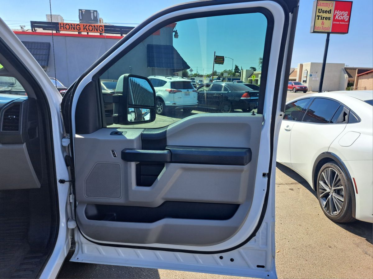 2019 Ford F-350 Super Duty Chassis Cab XL - Photo 13