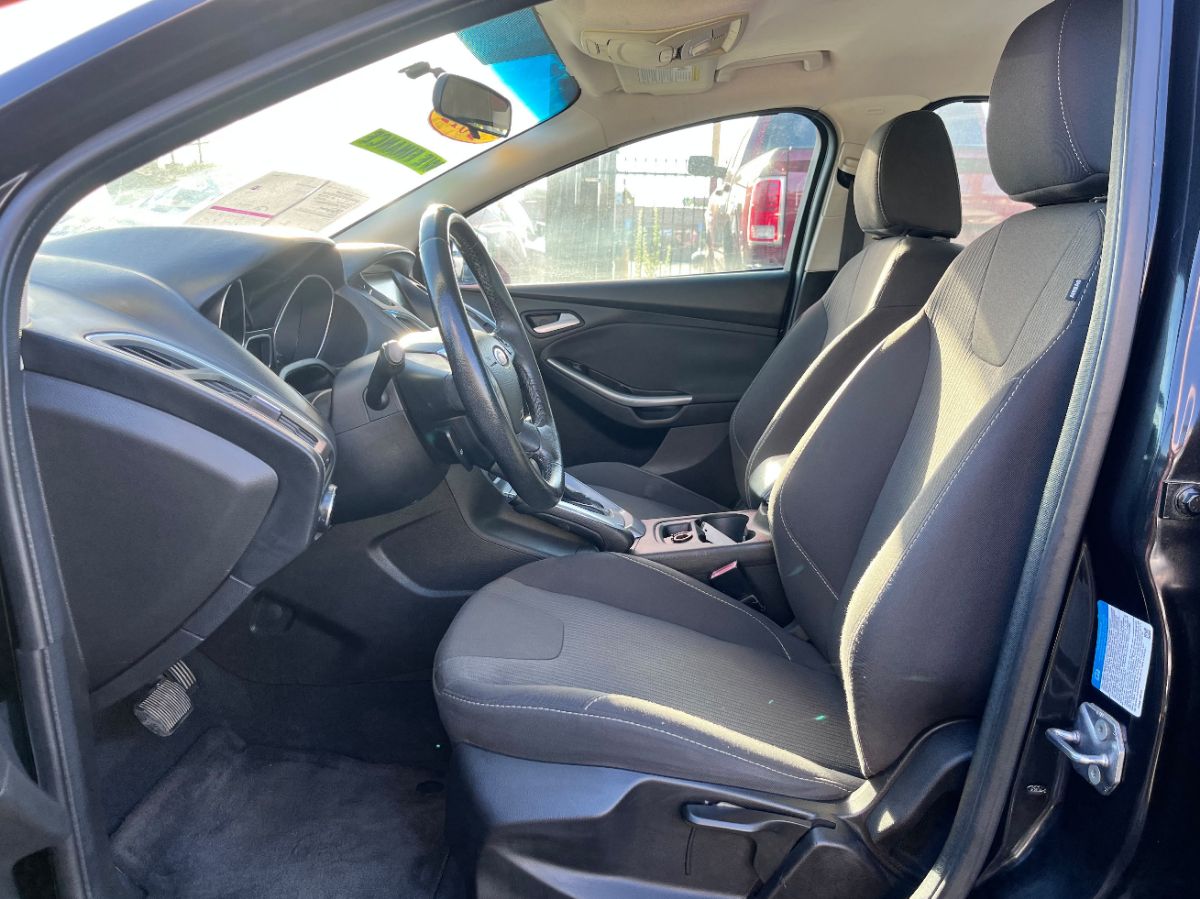 Ford Focus photo 5