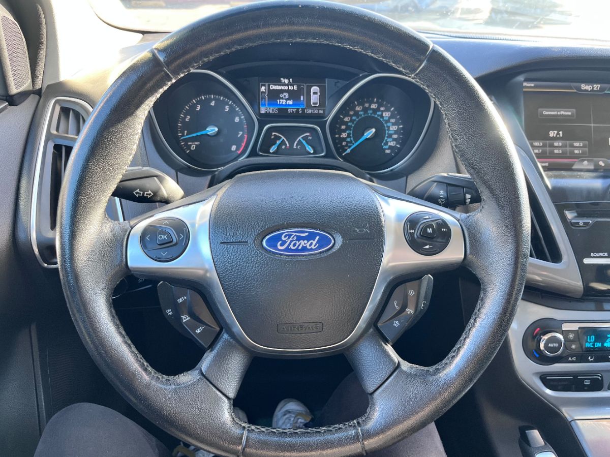 Ford Focus photo 6