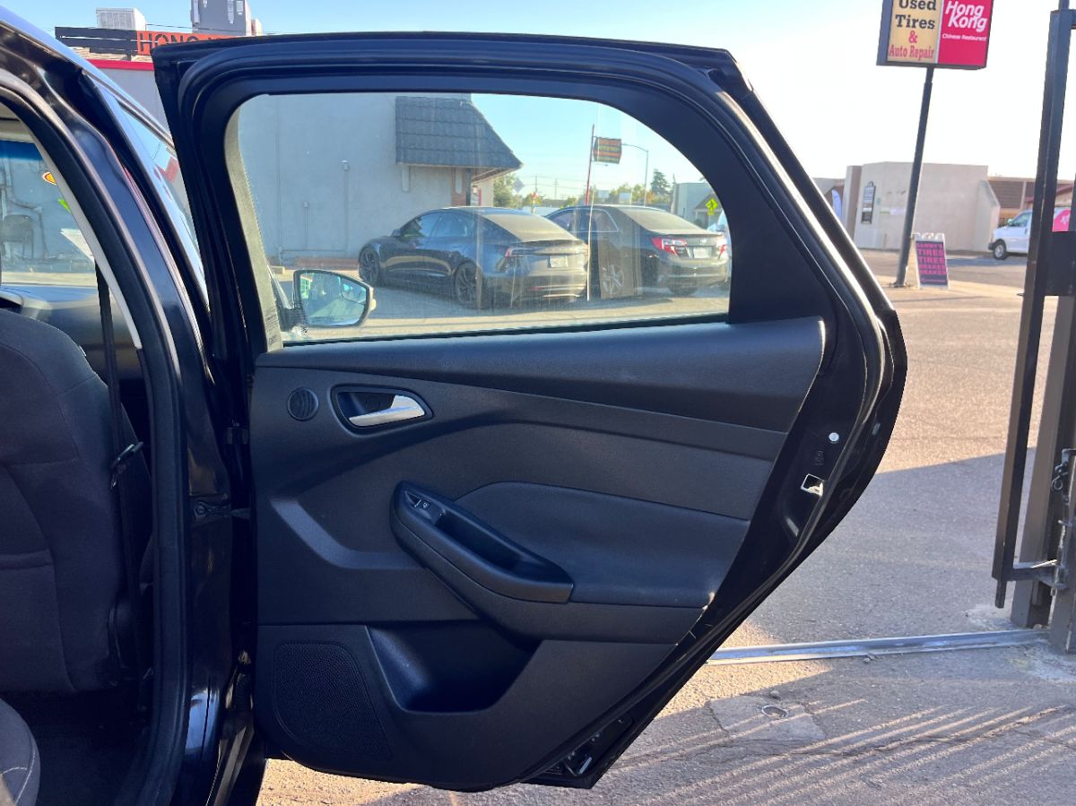 Ford Focus photo 15