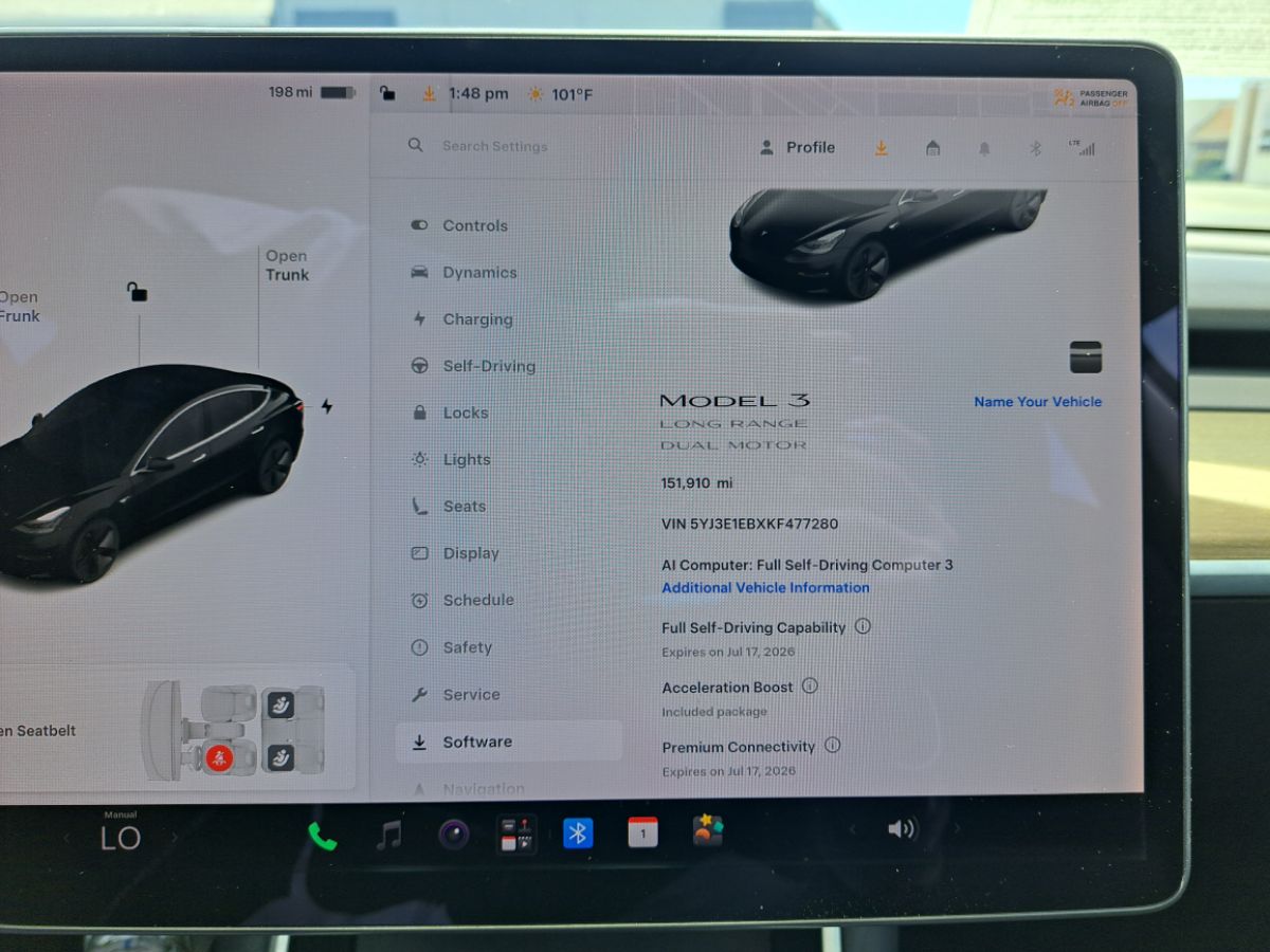 Tesla Model 3 photo 8