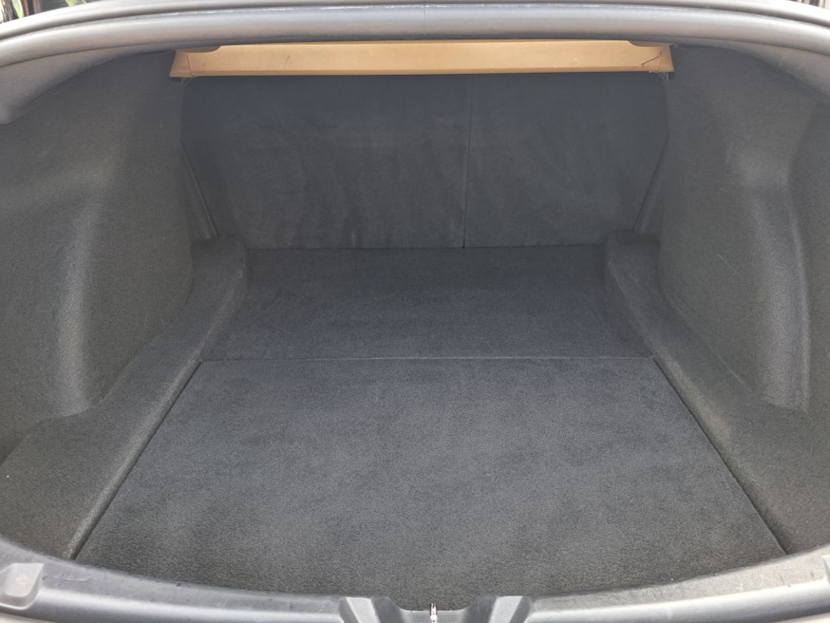 Tesla Model 3 photo 19