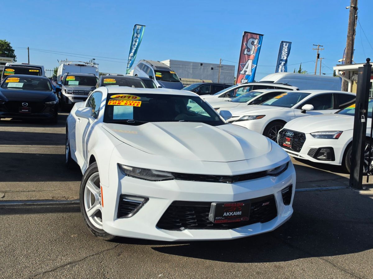 Chevrolet Camaro photo 2