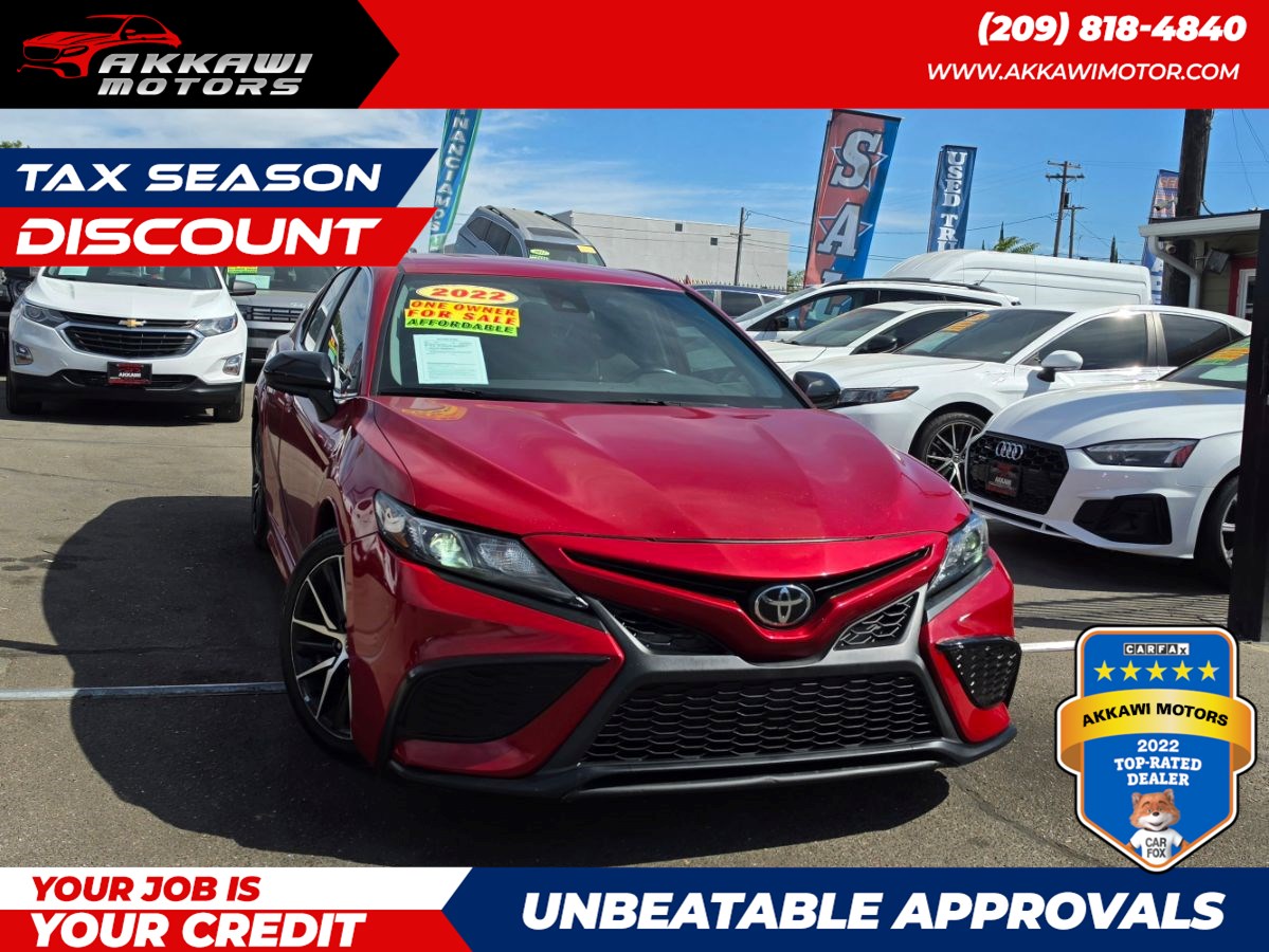 2022 Toyota Camry SE