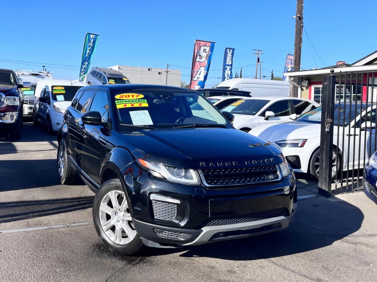 Land Rover Range Rover Evoque photo 2