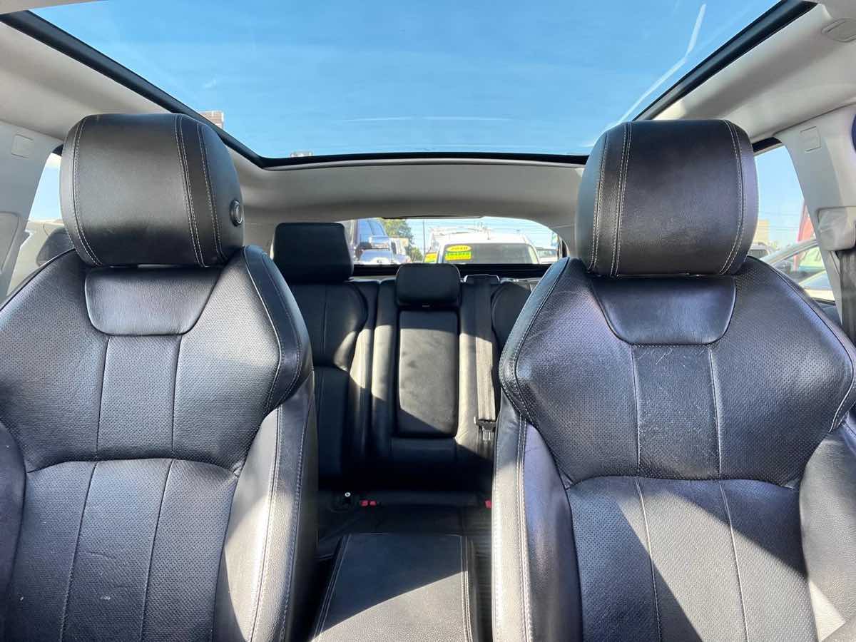 Land Rover Range Rover Evoque photo 11
