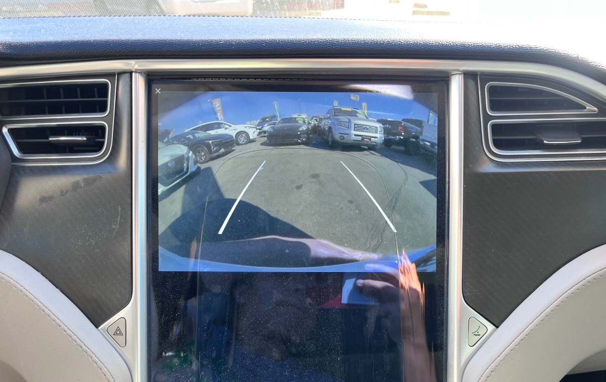 Tesla Model S photo 9